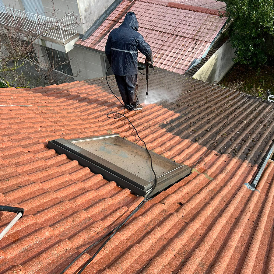 Traitement de toiture après démoussage au Perreux-sur-Marne (94170) dans le Val-de-Marne (94)